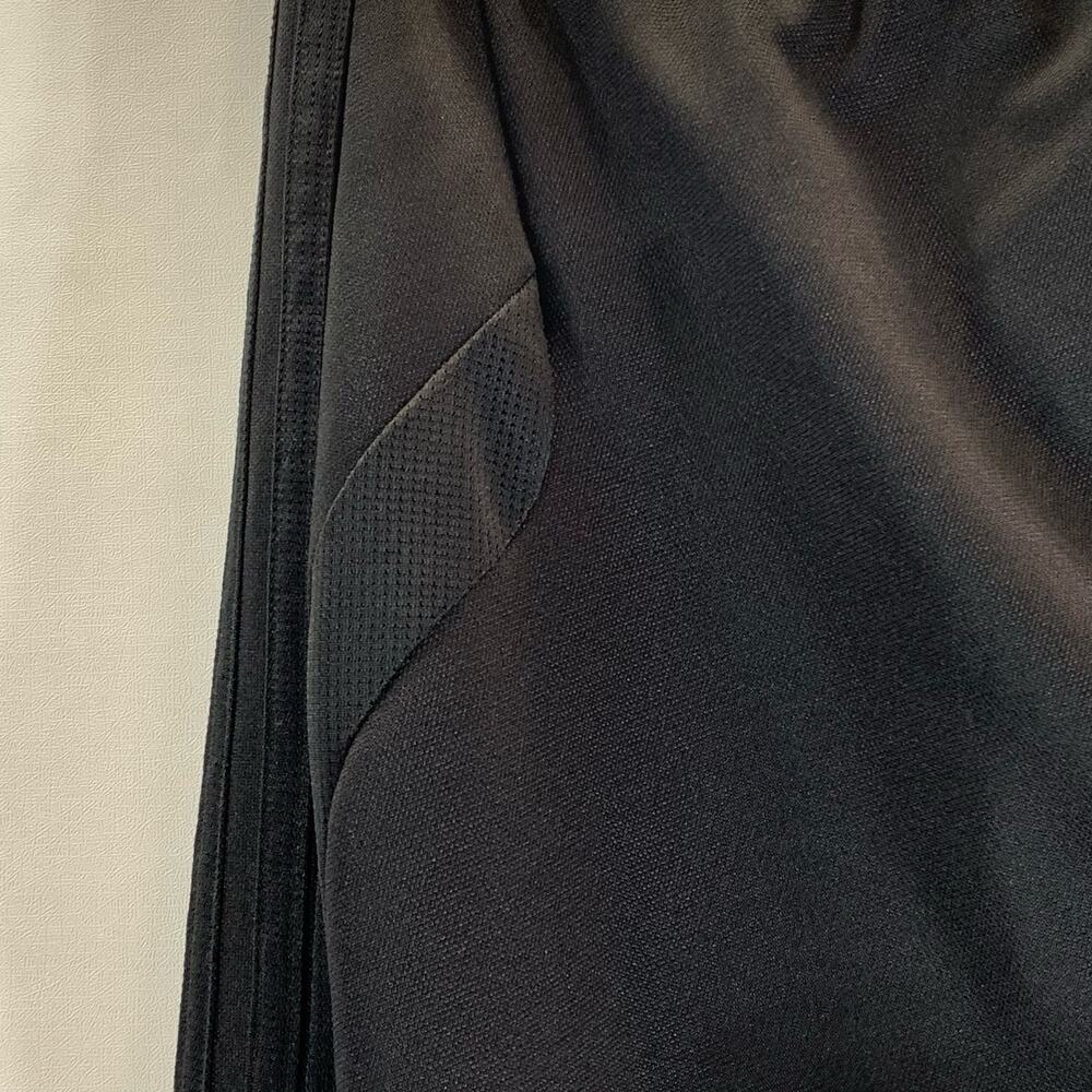 Adidas Men's Black Solid Climacool Drawstring Wai… - image 7